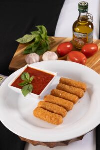 Mozzarella Sticks (6)